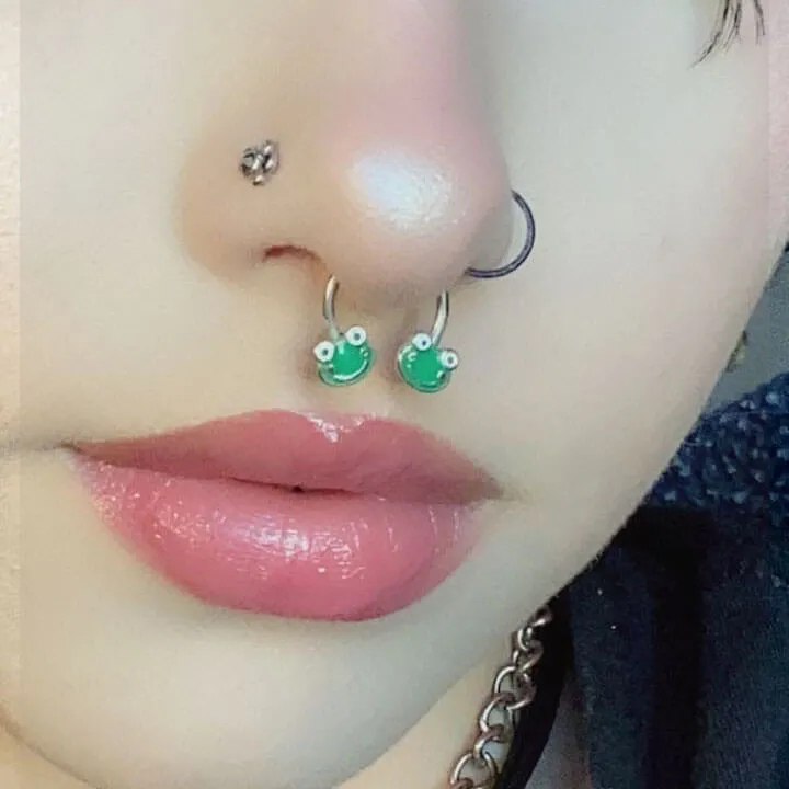16G Smiling Green Big Eyes Frog Septum Ring