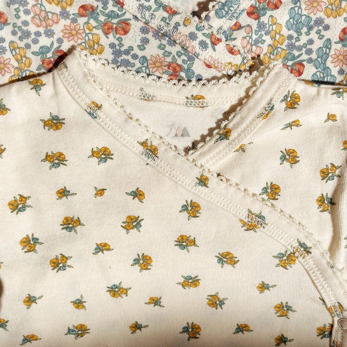 Basic Wrap Onesie in Peonia Limone by Konges Sløjd