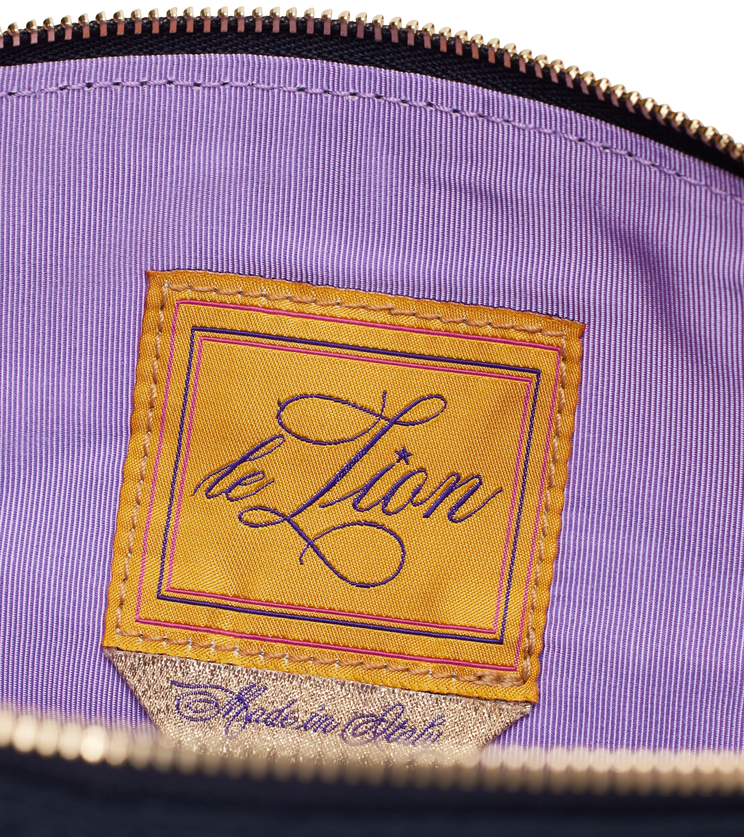 Moiré Le Pouch
